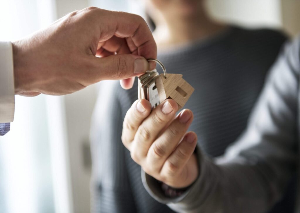 Devolução de Lotes, Casas e Apartamentos